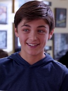 Asher Angel : asher-angel-1514860861.jpg