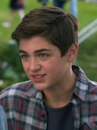 Asher Angel : asher-angel-1517097709.jpg