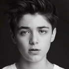 Asher Angel : asher-angel-1526366315.jpg