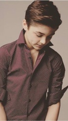 Asher Angel : asher-angel-1530216344.jpg