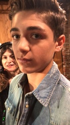 Asher Angel : asher-angel-1532283027.jpg