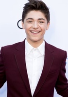 Asher Angel : asher-angel-1535574181.jpg