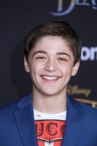 Asher Angel : asher-angel-1535574199.jpg