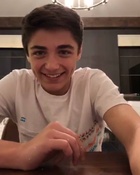 Asher Angel : asher-angel-1540658312.jpg