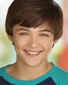 Asher Angel : asher-angel-1543965239.jpg