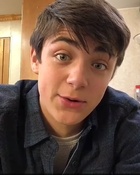 Asher Angel : asher-angel-1545337075.jpg