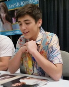 Asher Angel : asher-angel-1551029505.jpg