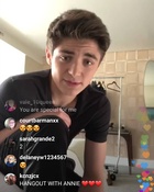 Asher Angel : asher-angel-1551808119.jpg