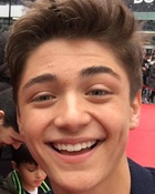 Asher Angel : asher-angel-1555706661.jpg