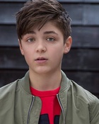 Asher Angel : asher-angel-1555958836.jpg