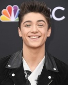 Asher Angel : asher-angel-1556758464.jpg