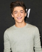 Asher Angel : asher-angel-1558573988.jpg