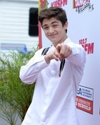 Asher Angel : asher-angel-1561822099.jpg