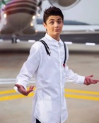 Asher Angel : asher-angel-1561836341.jpg