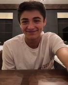 Asher Angel : asher-angel-1562868145.jpg