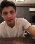 Asher Angel : asher-angel-1562868151.jpg