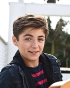 Asher Angel : asher-angel-1563303536.jpg