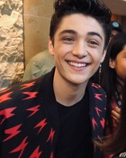 Asher Angel : asher-angel-1565114330.jpg