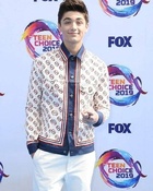 Asher Angel : asher-angel-1565638895.jpg