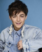 Asher Angel : asher-angel-1566161165.jpg