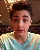 Asher Angel : asher-angel-1568317326.jpg