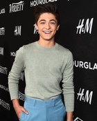 Asher Angel : asher-angel-1568408640.jpg