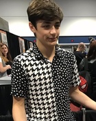 Asher Angel : asher-angel-1568769738.jpg