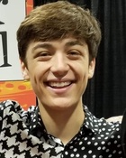 Asher Angel : asher-angel-1568769750.jpg