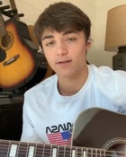 Asher Angel : asher-angel-1569173119.jpg