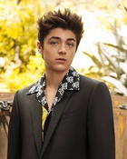 Asher Angel : asher-angel-1569944159.jpg