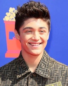 Asher Angel : asher-angel-1570898228.jpg