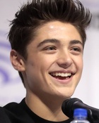 Asher Angel : asher-angel-1571624942.jpg