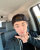 Asher Angel : asher-angel-1572888781.jpg