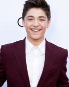 Asher Angel : asher-angel-1572990701.jpg