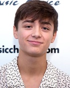 Asher Angel : asher-angel-1574096990.jpg