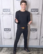 Asher Angel : asher-angel-1579108436.jpg