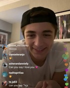 Asher Angel : asher-angel-1579206682.jpg