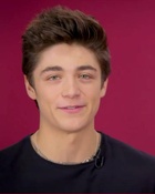 Asher Angel : asher-angel-1579917825.jpg