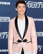 Asher Angel : asher-angel-1580340154.jpg