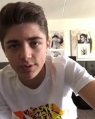 Asher Angel : asher-angel-1580766149.jpg