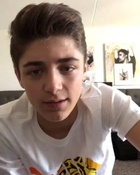 Asher Angel : asher-angel-1580766156.jpg