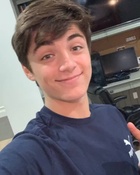 Asher Angel : asher-angel-1581665507.jpg