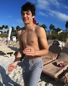 Asher Angel : asher-angel-1582489839.jpg