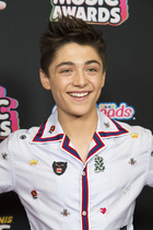 Asher Angel : asher-angel-1586824396.jpg