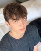 Asher Angel : asher-angel-1587449009.jpg