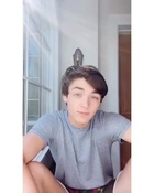 Asher Angel : asher-angel-1588135691.jpg