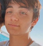 Asher Angel : asher-angel-1590452088.jpg