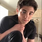 Asher Angel : asher-angel-1591213072.jpg