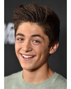 Asher Angel : asher-angel-1591376635.jpg