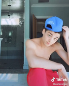 Asher Angel : asher-angel-1591996370.jpg